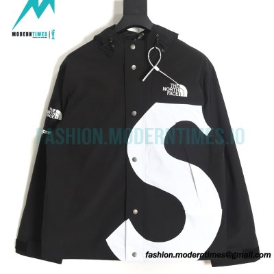 Supreme - The North Face Co-branded Great S Stormtrooper Jacket