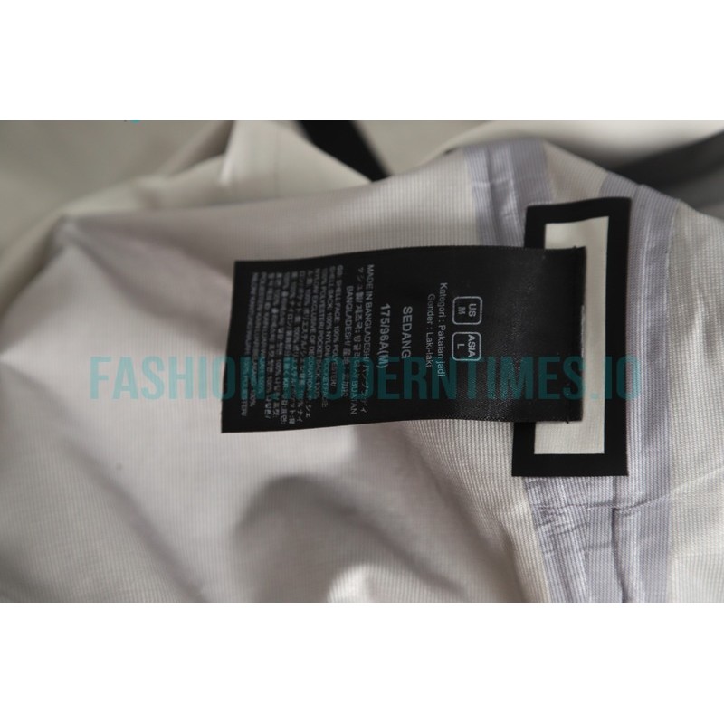 The North Face - Fully Pressed Rubber Hardshell Outdoor Jacket