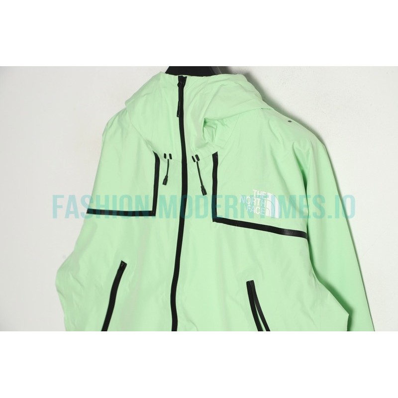 The North Face - Fully Pressed Rubber Hardshell Outdoor Jacket
