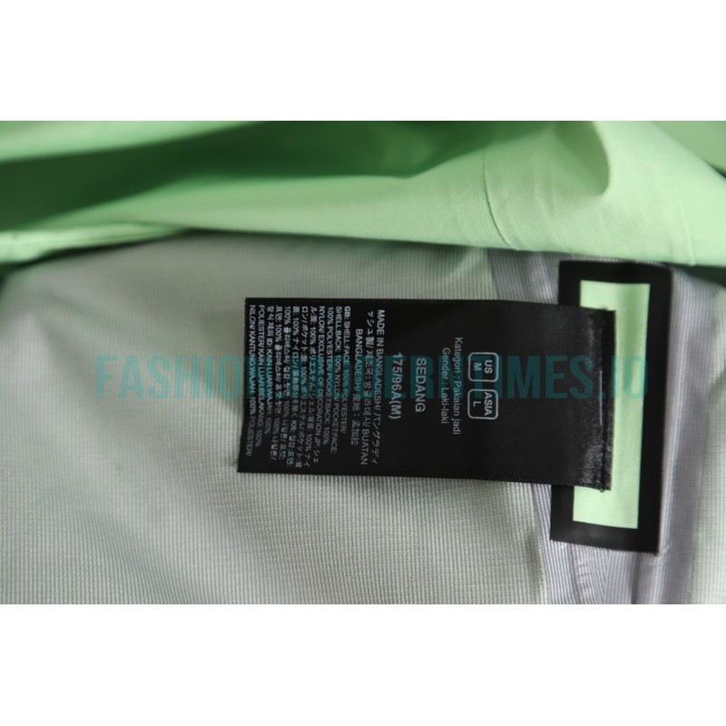 The North Face - Fully Pressed Rubber Hardshell Outdoor Jacket