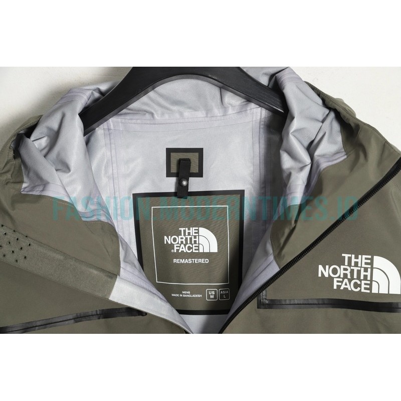The North Face - Fully Pressed Rubber Hardshell Outdoor Jacket