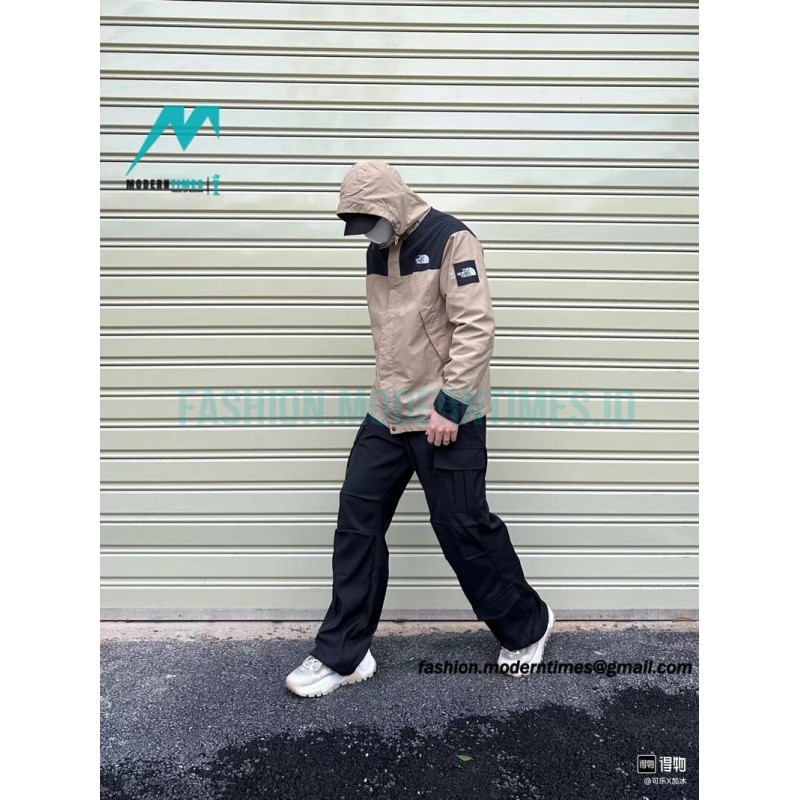 The North Face - Outdoor Lightweight Waterproof Jacket