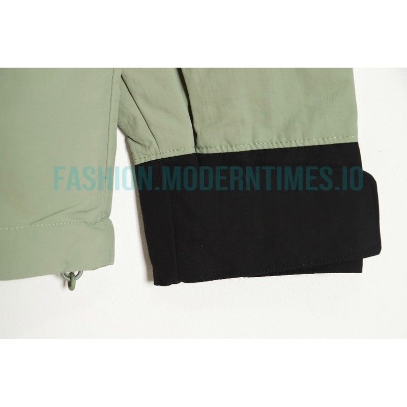 The North Face - Outdoor Lightweight Waterproof Jacket
