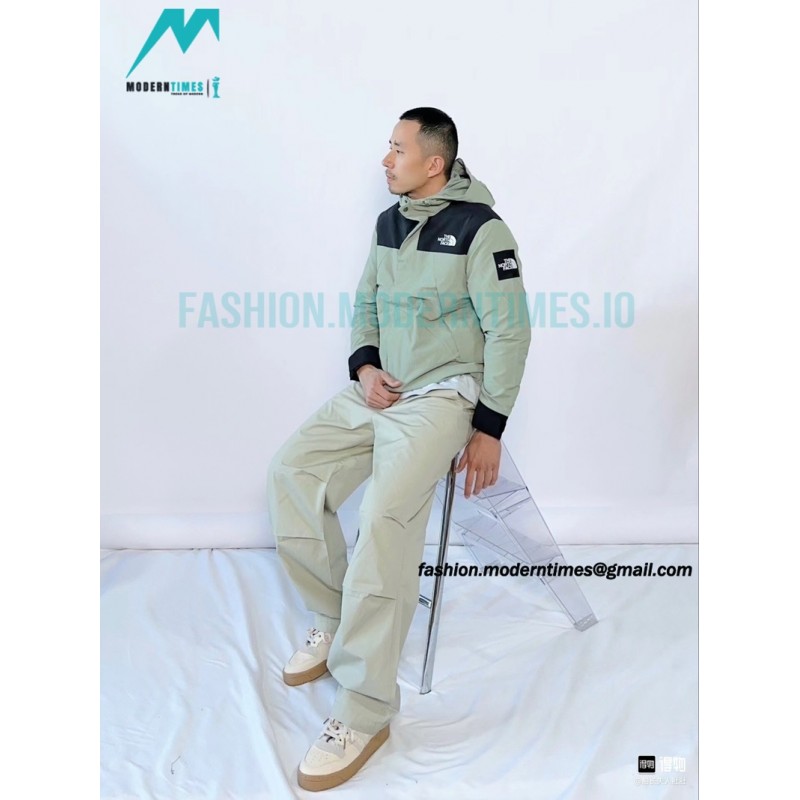 The North Face - Outdoor Lightweight Waterproof Jacket