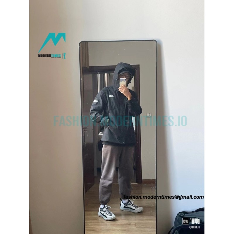 The North Face - Outdoor Lightweight Waterproof Jacket