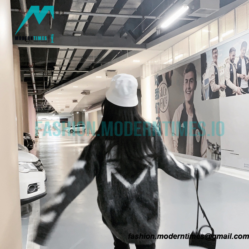 Off White - Mohair Sweater
