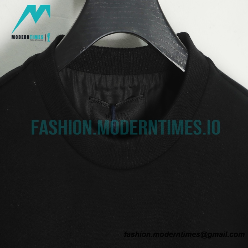 Prada - 22FW Triangle Standard Wave Anti-wrinkle Crease Crew Neck Hoodie