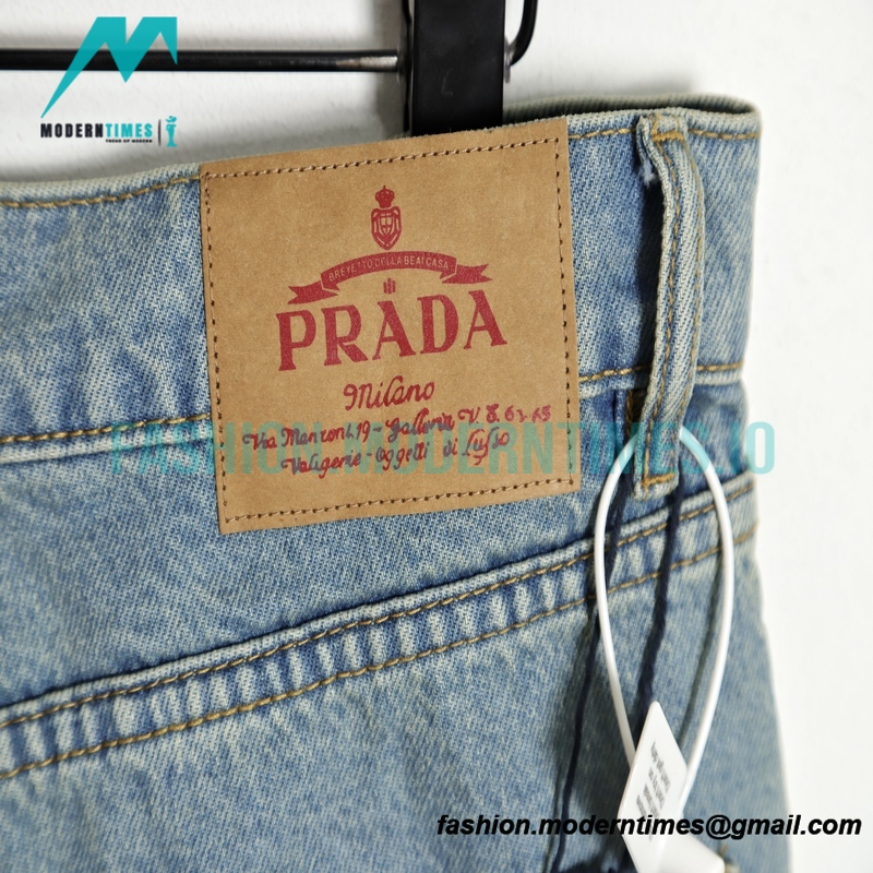 Prada - 23SS Triangle Label Washed Jeans