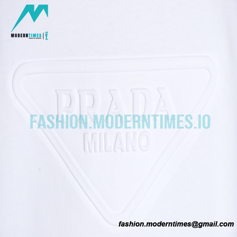 Prada - Classic Triangle Embossed Letter Logo Round Neck Short-sleeved T-shirt