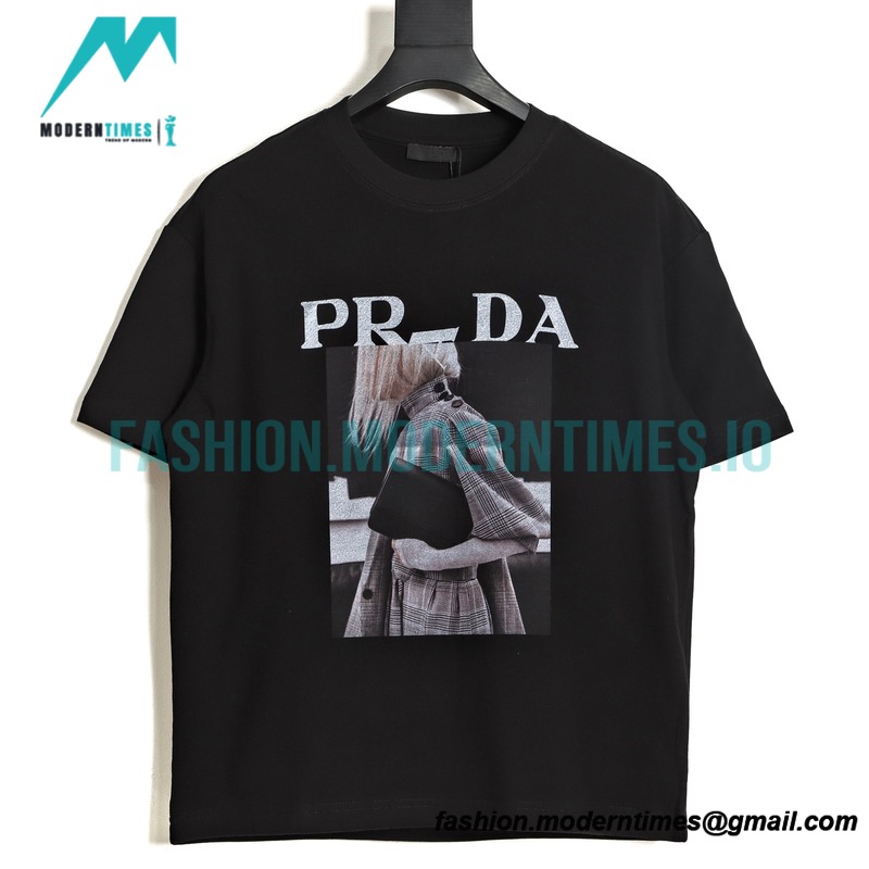 Prada - Poster Figure Print Short Sleeve