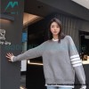  Thom Browne - 23SS Four-stripe Color-matching Pullover Long-sleeved Crewneck Sweater