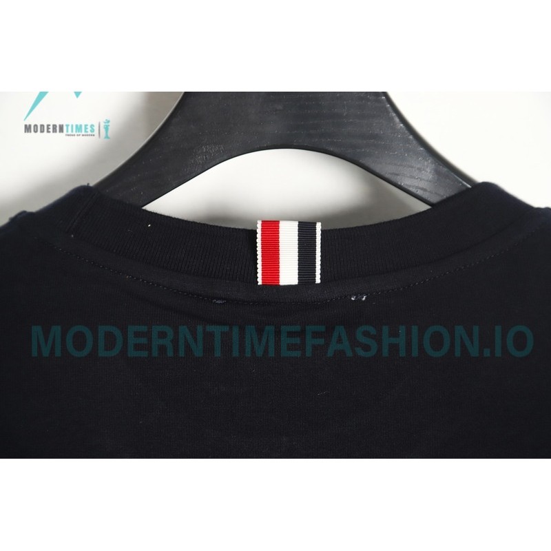 Thom Browne - Four-bar Crewneck Long Sleeves