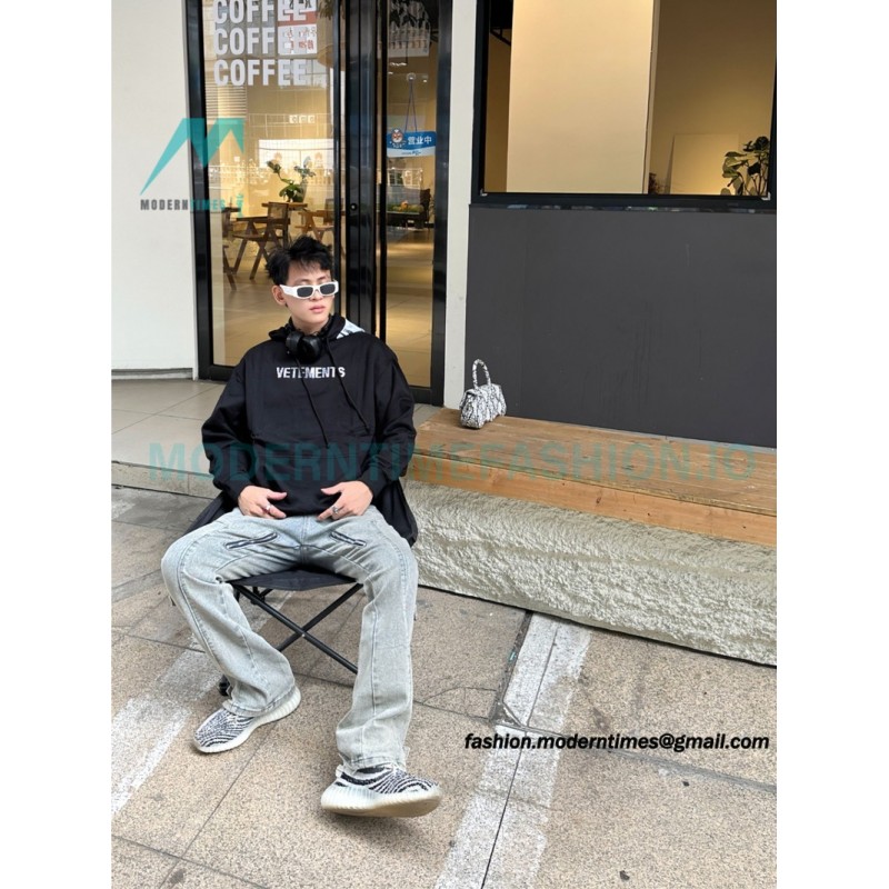 Vetements - 23FW Hot Diamond Letter Hoodie
